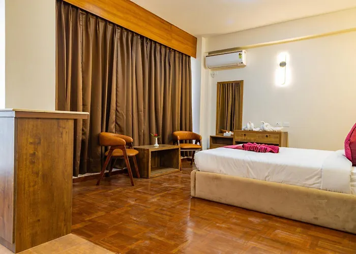 Mhendo & Hotel Katmandú